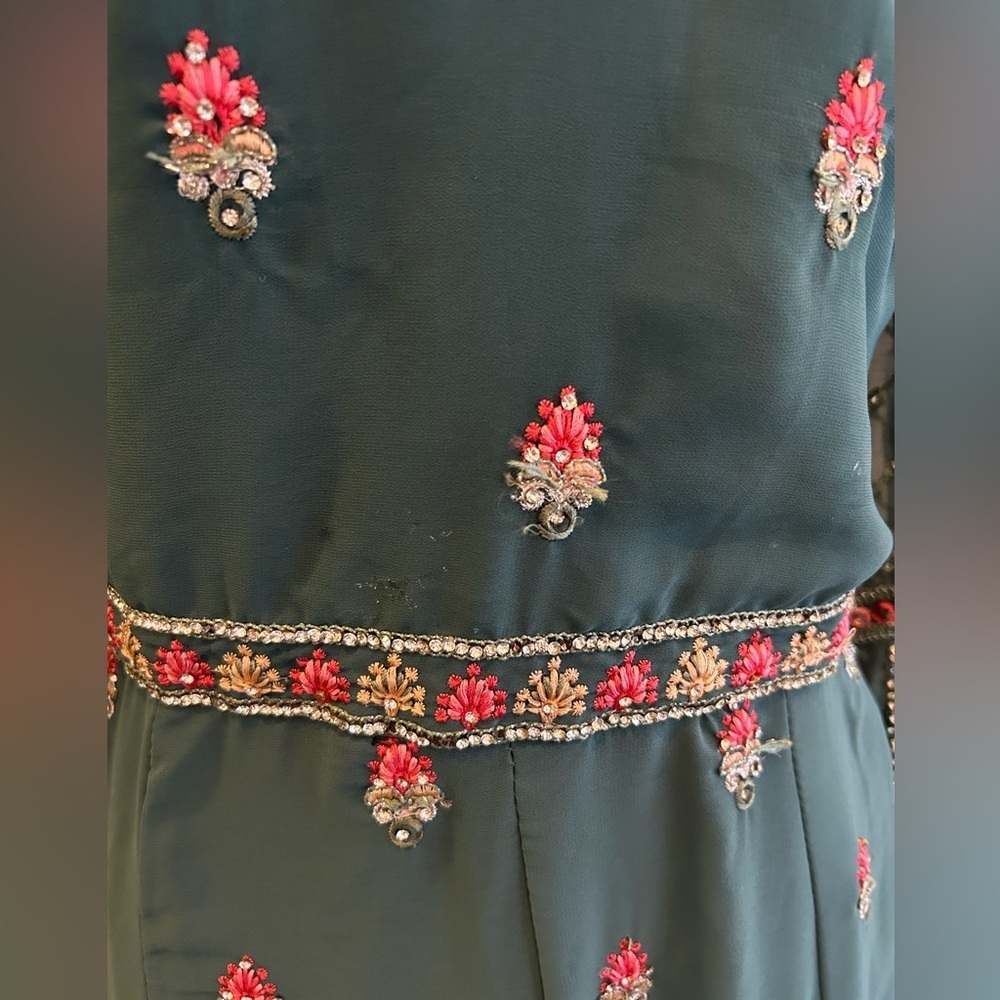 🌿 Teal Green Embellished Lehenga Set - Picture 11 of 14